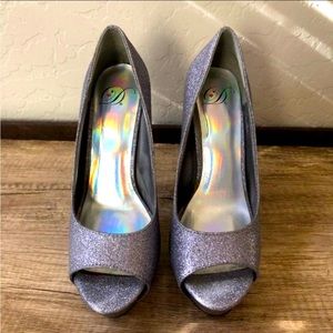 Delish Glitter stilettos size 7